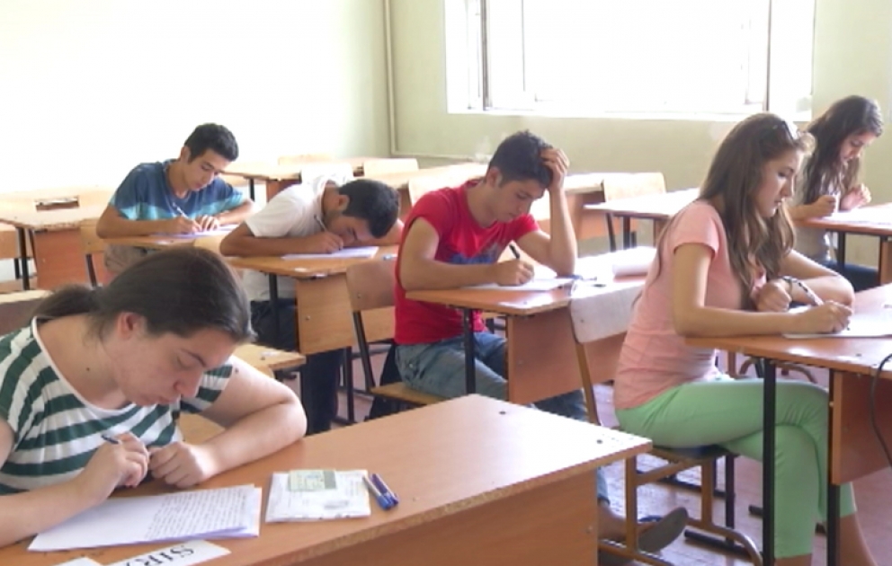 Jurnalistika ixtisasına qəbul olunmaq istəyən abituriyentlər üçün qabiliyyət imtahanı keçirilib VİDEO
