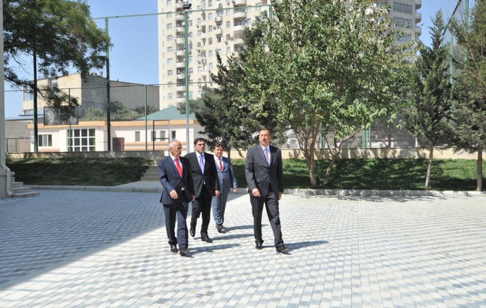 Le président azerbaïdjanais Ilham Aliyev a visité l’école secondaire №115 dans l’arrondissement de Binéguédi VIDEO