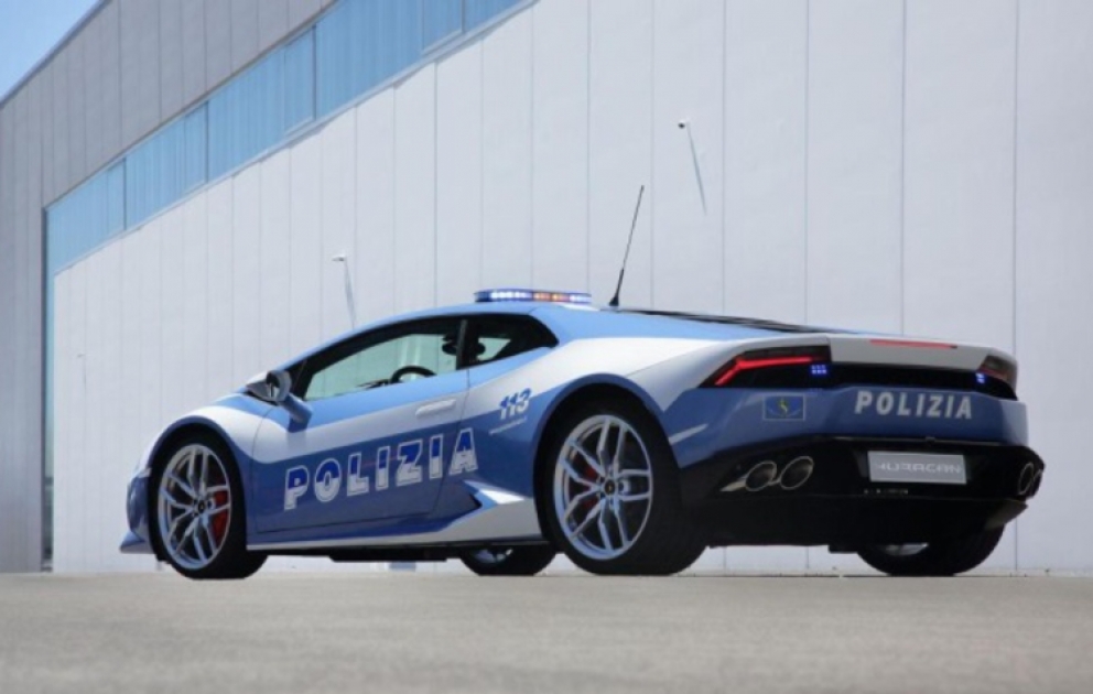 Lamborghini Huracan поступил на службу в итальянскую полицию ВИДЕО