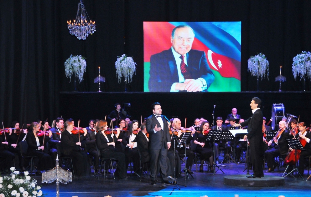 Ulu öndər Heydər Əliyev xalqımızın yaddaşına əbədi həkk olunmuş dahi şəxsiyyətdir VİDEO