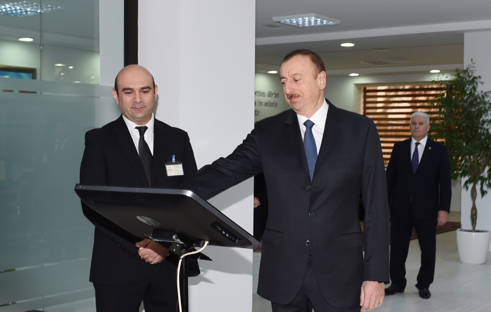 Azərbaycan Prezidenti İlham Əliyev 110 kilovoltluq “Ağ şəhər -1”, “Həzi Aslanov”, “Kürdəxanı” elektrik yarımstansiyalarının və 35 kilovoltluq 7 yarımstansiyanın açılışında iştirak edib VİDEO