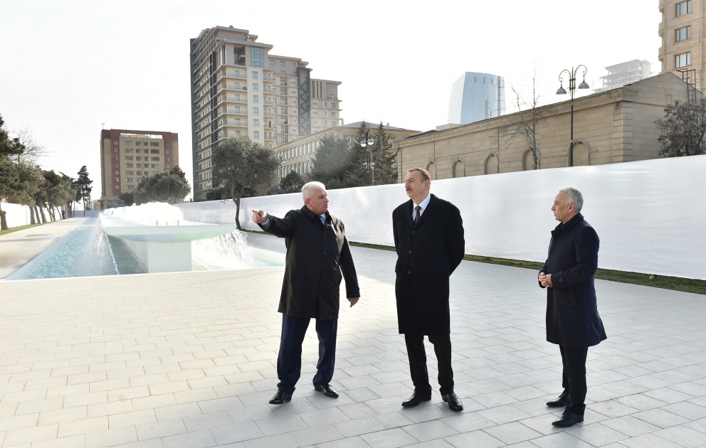 Azərbaycan Prezidenti İlham Əliyev Xətai rayonu ərazisində yeni yaradılan fəvvarələr və şəlalələr kompleksi ilə tanış olub VİDEO
