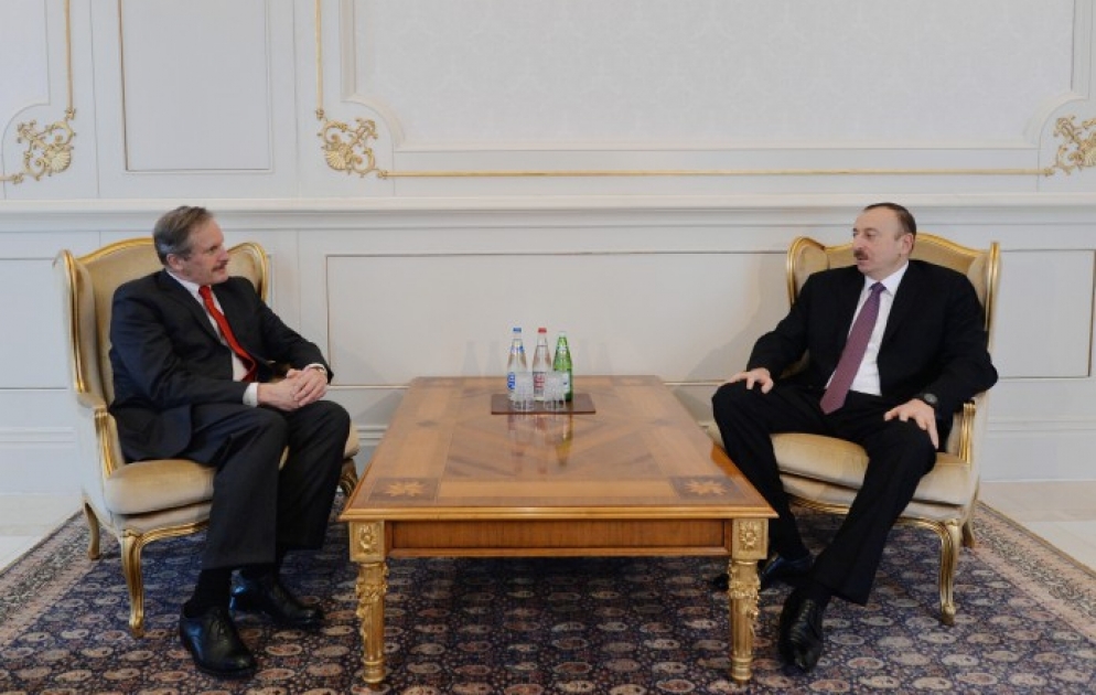President Ilham Aliyev received the credentials of the newly appointed U.S. Ambassador VIDEO