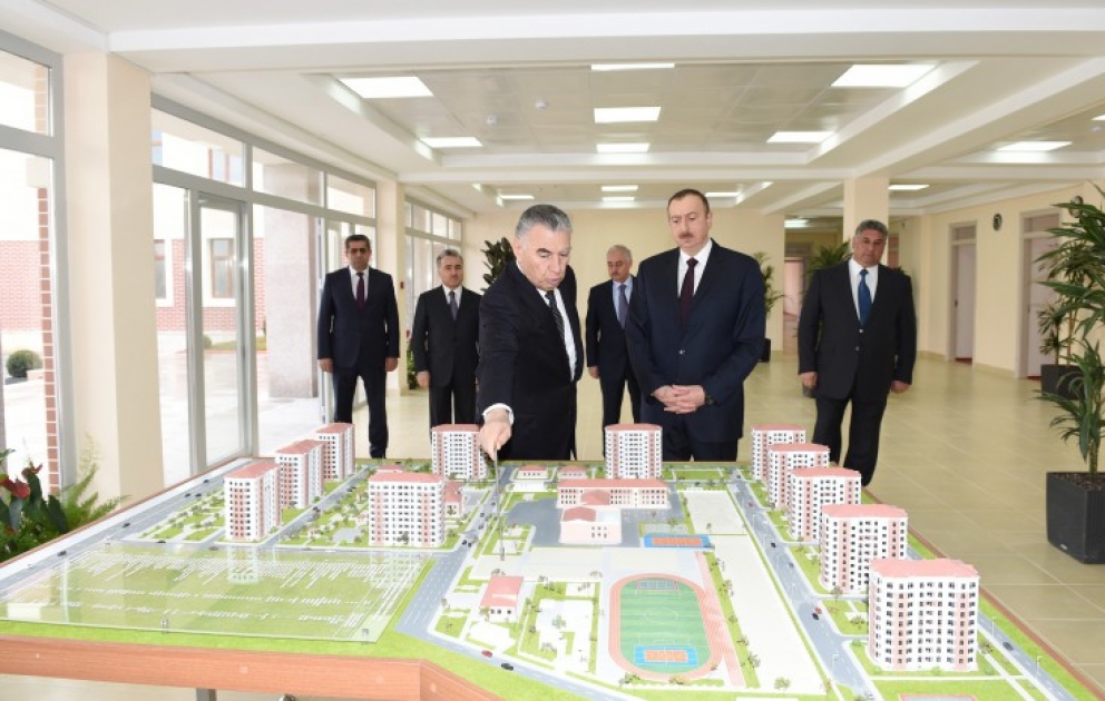 Le président azerbaïdjanais Ilham Aliyev s’est rendu au complexe d’habitation nouvellement aménagé pour les familles déplacées à Mingatchevir VIDEO