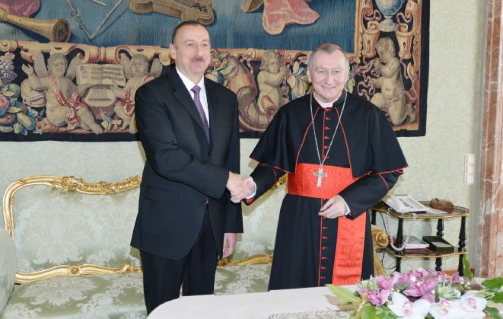Treffen des Präsidenten von Azerbaidschan Ilham Aliyev mit dem Staatssekretär des Heiligen Stuhls, Kardinal Pietro Parolin VIDEO