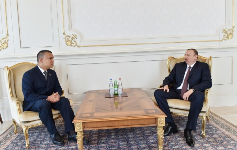 Prezident İlham Əliyev Venesuelanın Azərbaycanda yeni təyin olunmuş səfirinin etimadnaməsini qəbul edib VİDEO