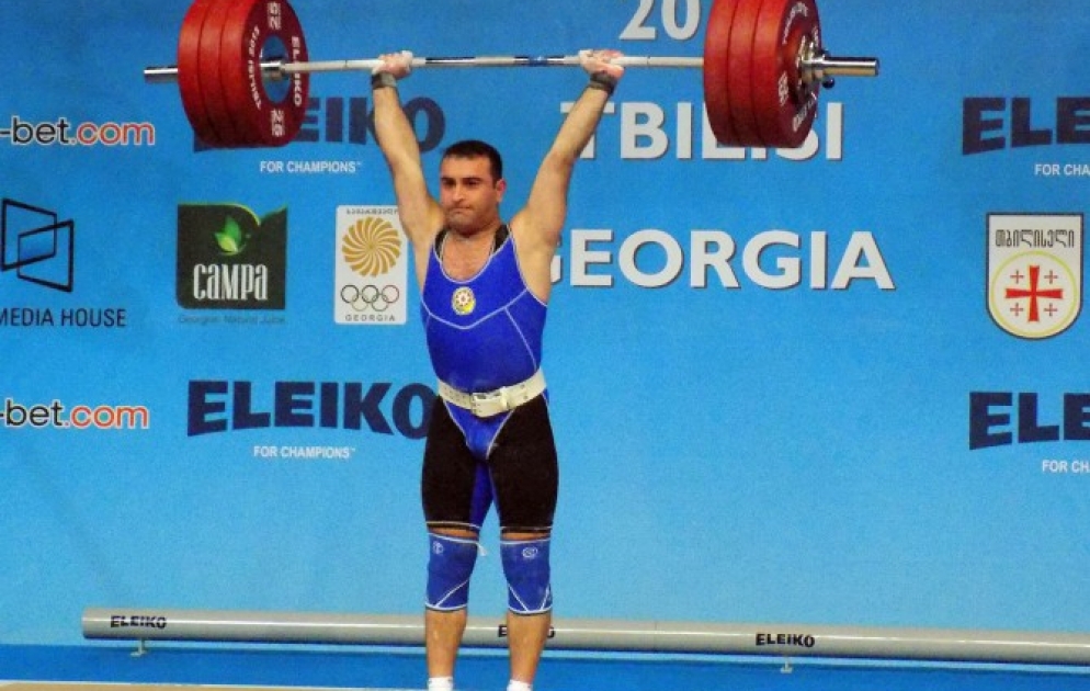 L’haltérophile azerbaïdjanais Afgan Bayramov remporte le titre de champion d’Europe à l’épaulé-jeté VIDEO