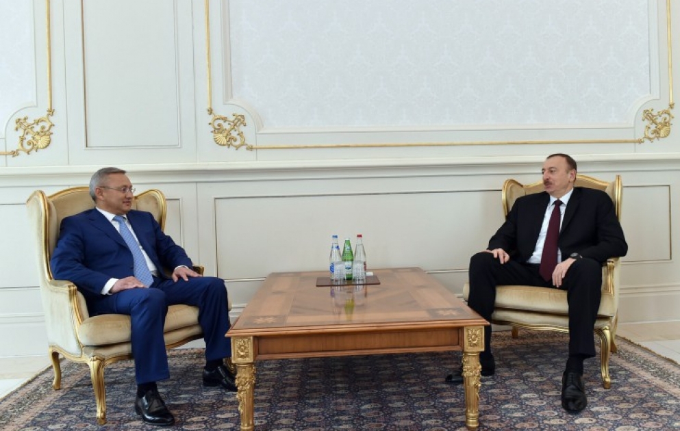 Le président azerbaïdjanais a reçu les lettres de créance de l’ambassadeur kazakh VIDEO