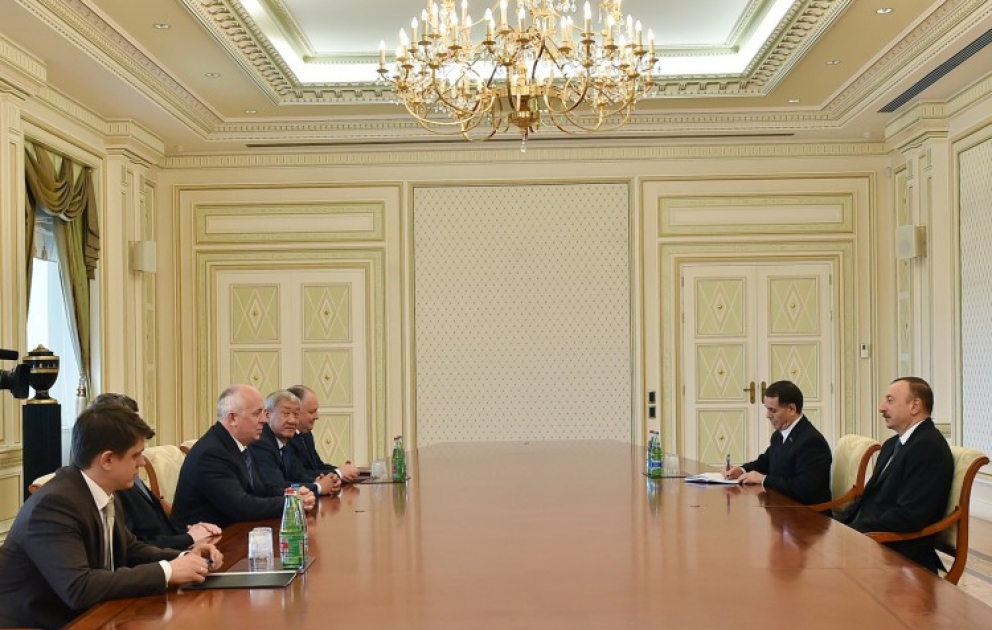Entretien du président azerbaïdjanais Ilham Aliyev avec une délégation conduite par le directeur général de la Corporation nationale russe Rostec VIDEO
