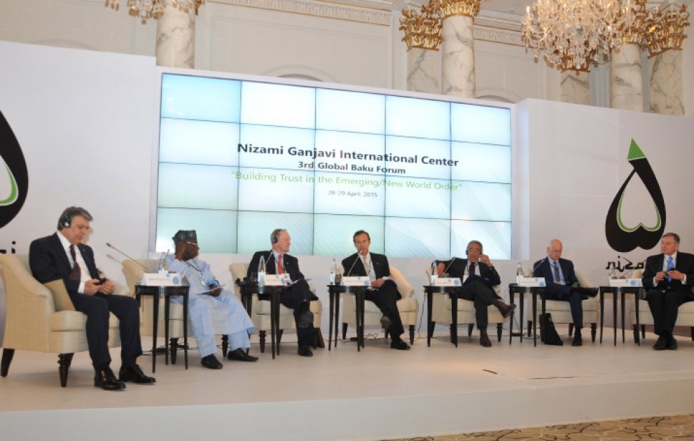 III.globales Forum: Sitzung zum Thema „Die wichtigsten Herausforderungen der neuen Weltordnung“ VIDEO