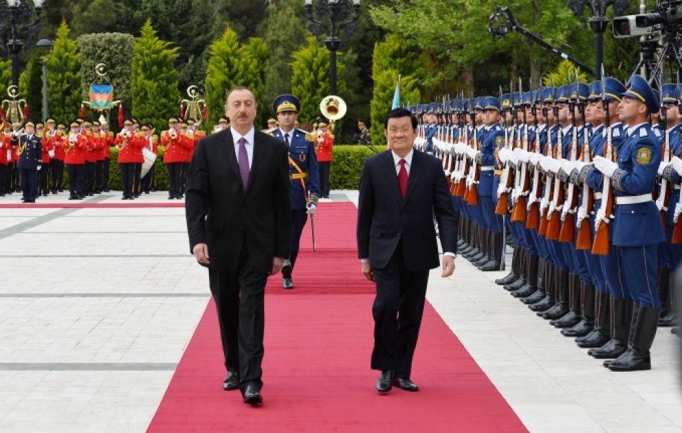 An official welcoming ceremony for President of Vietnam Truong Tan Sang was held VIDEO