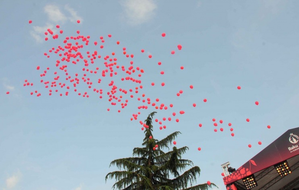 Zagatala fête l’arrivée de la flamme des Jeux Européens de Bakou 2015 VIDEO
