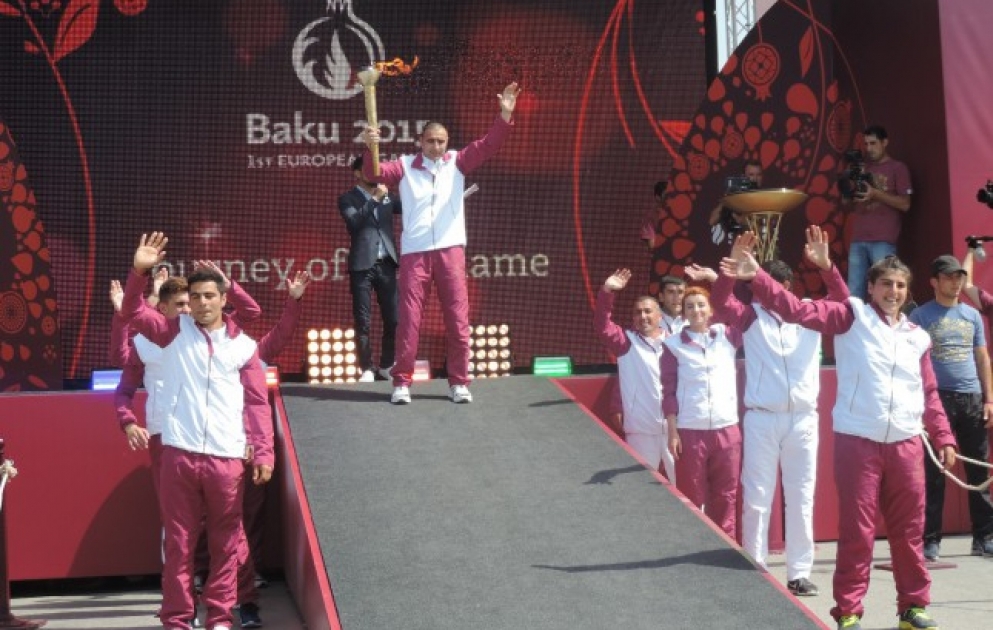 Siyəzən birinci Avropa Oyunlarının məşəl estafetini qəbul etdi VİDEO