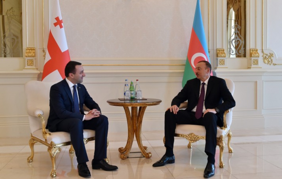 Entretien du président azerbaïdjanais Ilham Aliyev avec le Premier ministre géorgien Irakli Garibachvili VIDEO