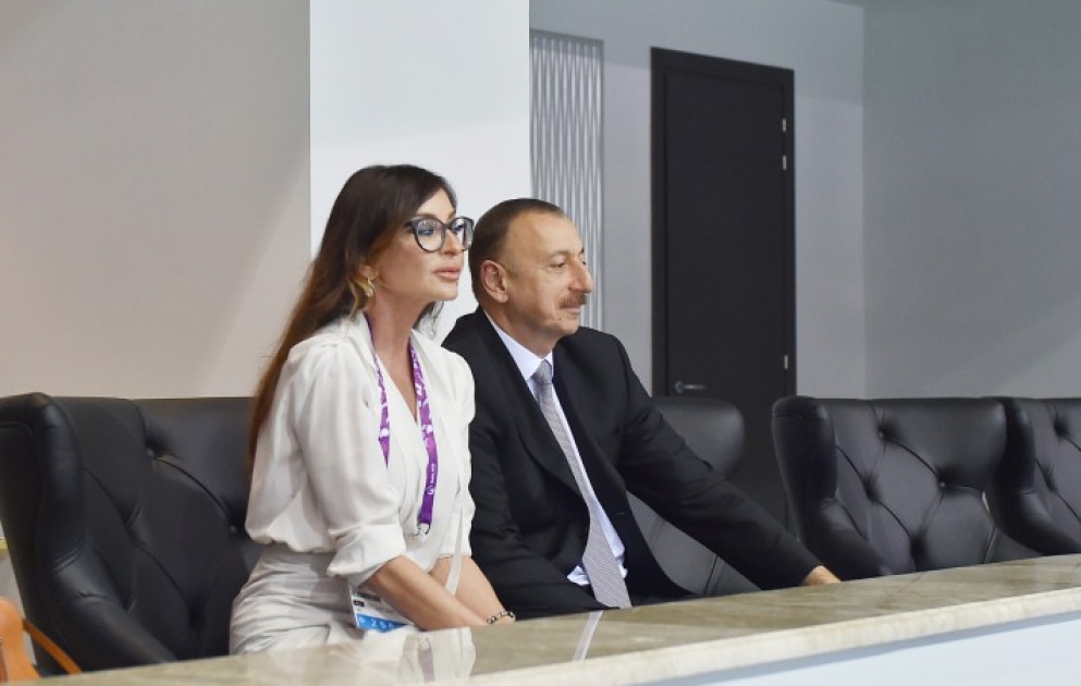 La lutteuse azerbaïdjanaise Maria Stadnik est championne des premiers Jeux EuropéensLes gagnantes ont reçu les médailles des mains de la première dame d’Azerbaïdjan VIDEO