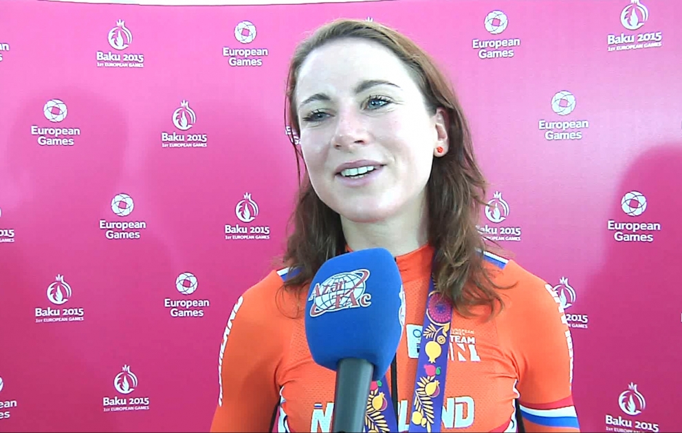Annemiyek Van Vliten: Bu isti və küləklər şəhərində olmaqdan çox şadam VİDEO