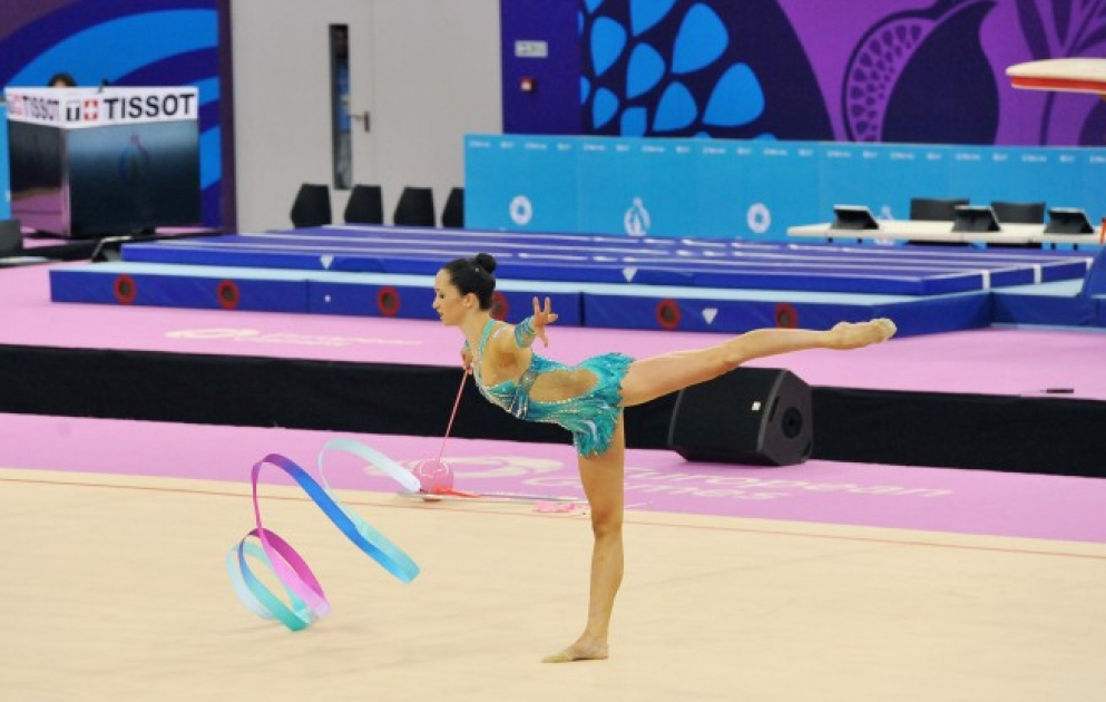 Bədii gimnastika üzrə çoxnövçülük yarışlarının qızıl və gümüş medalları Rusiya idmançılarına nəsib oldu [YENİLƏNİB] VİDEO