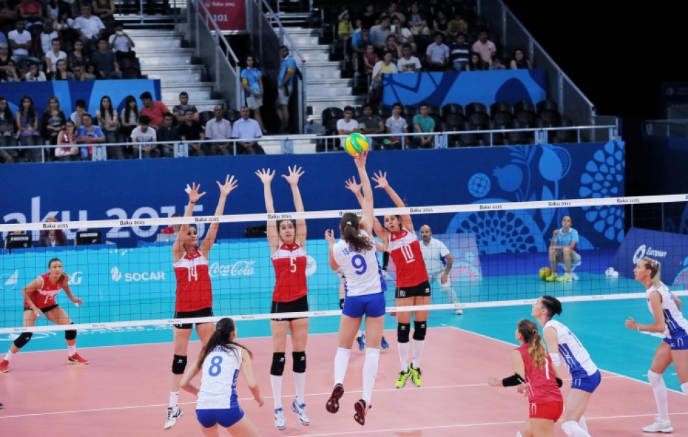 Belçika və Serbiyanın qadın voleybolçuları sonuncu yarımfinalçını müəyyənləşdirmək üçün mübarizə aparırlar [YENİLƏNİB] VİDEO