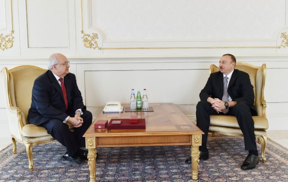 President Ilham Aliyev received co-chair of Nizami Ganjavi International Centre Ismail Serageldin VIDEO