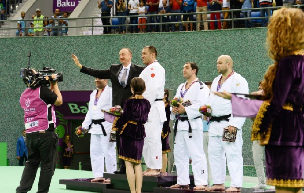 Ilham Zakiyev won another gold for Azerbaijan at the First European GamesPresident Ilham Aliyev presented medals to the winning athletes VIDEO