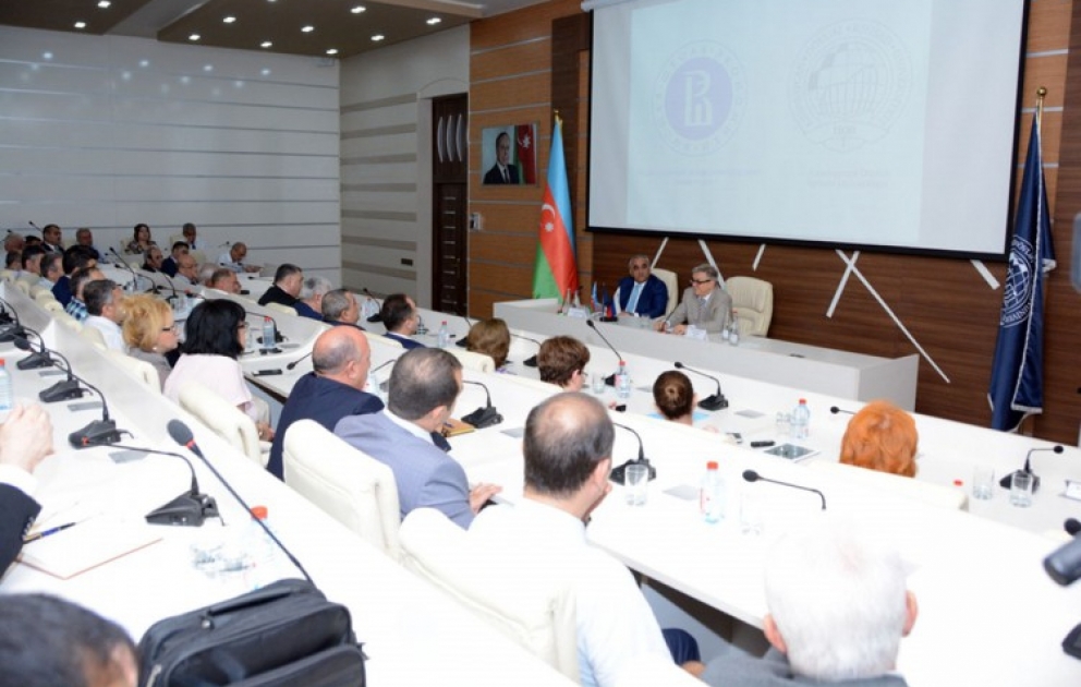 İqtisad Universiteti Rusiyanın “Ali İqtisadiyyat Məktəbi” Milli Tədqiqat Universiteti ilə əməkdaşlığı genişləndirir VİDEO