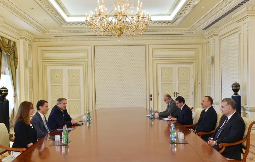 Aserbaidschans Präsident Ilham Aliyev hat eine Delegation um den Sondergesandten und Koordinator des US-Staatsdepartement empfangen VIDEO
