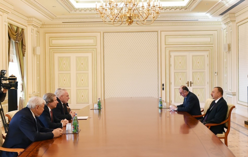 Präsident von Aserbaidschan Ilham Aliyev hat die Co-Vorsitzenden in der OSZE Minsk-Gruppe empfangen VIDEO