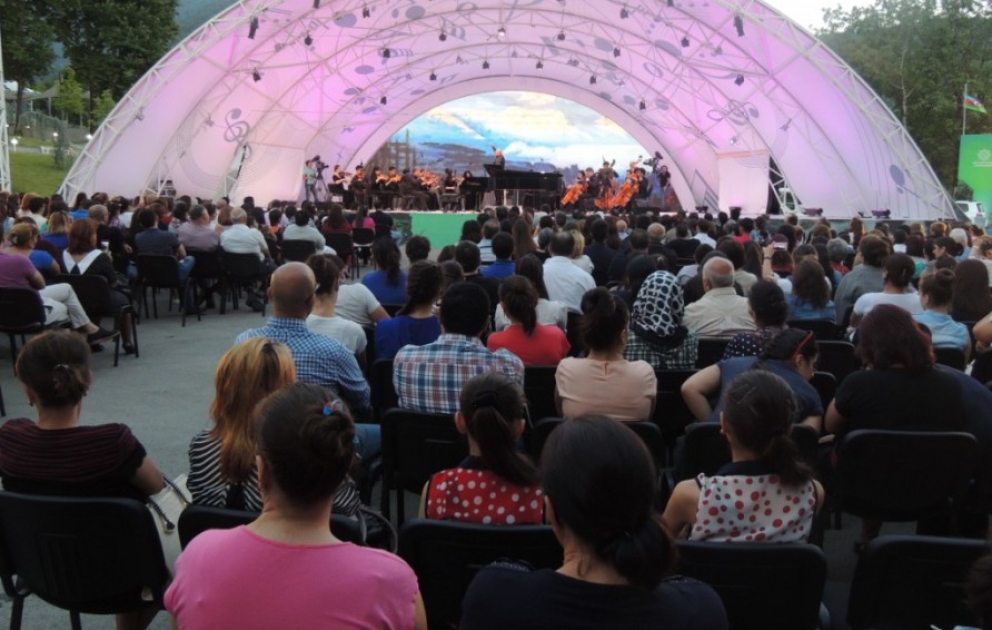 Qəbələdə keçirilən kamera musiqisi konsertində Azərbaycan və alman bəstəkarlarının əsərləri səsləndirilib VIDEO