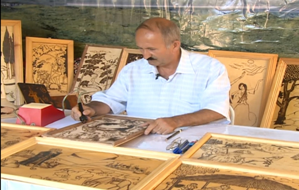 Qusarlı riyaziyyatçının rəsm əsərləri hər kəsin təəccübünə səbəb olur VİDEO