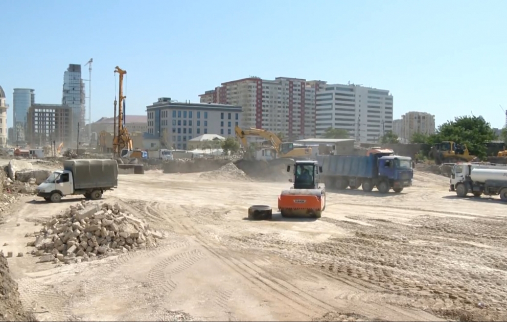 Xaqani Rüstəmov küçəsi əsaslı şəkildə yenidən qurulur VİDEO