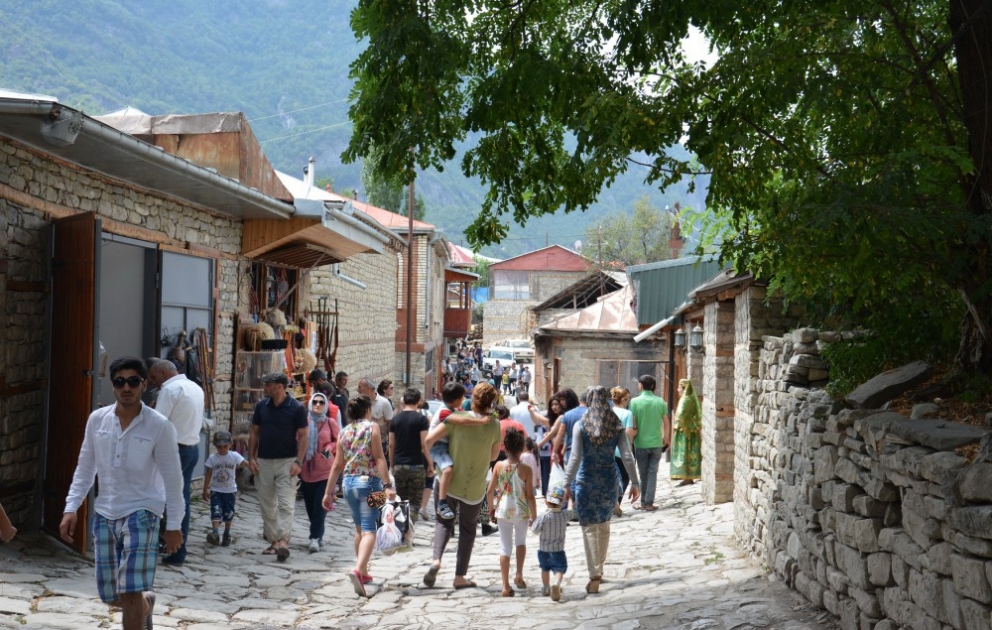 Travelling across Azerbaijan: Ancient Lahij surrounded by 7 mountains VIDEO