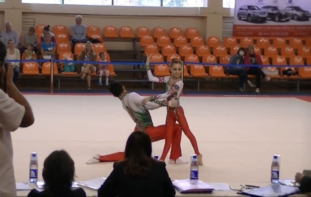 Azerbaijani acrobats grab gold and silver medals at Volkov Cup VIDEO