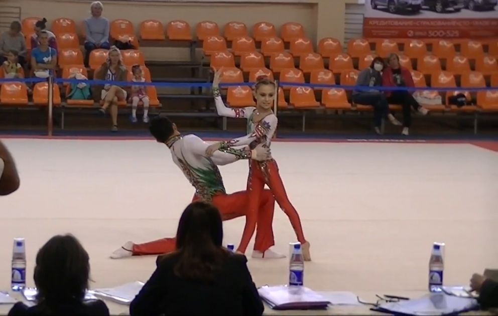 L'équipe d'Azerbaïdjan remporte une médaille d'or et une d'argent à la Volkov Cup de gymnastique acrobatique VIDEO