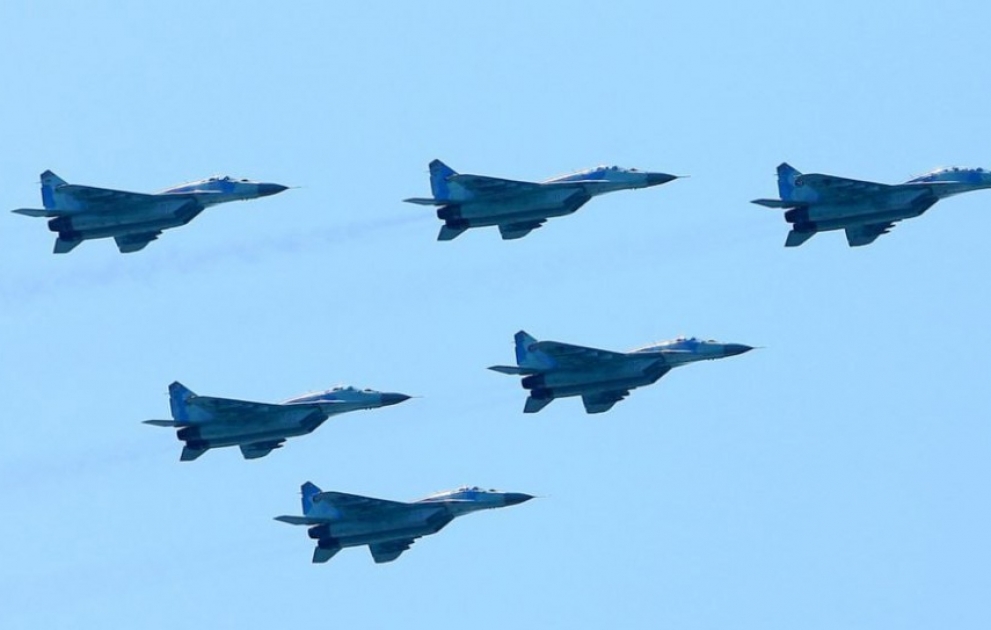 Azerbaijan`s Air Forces conduct training flights VIDEO