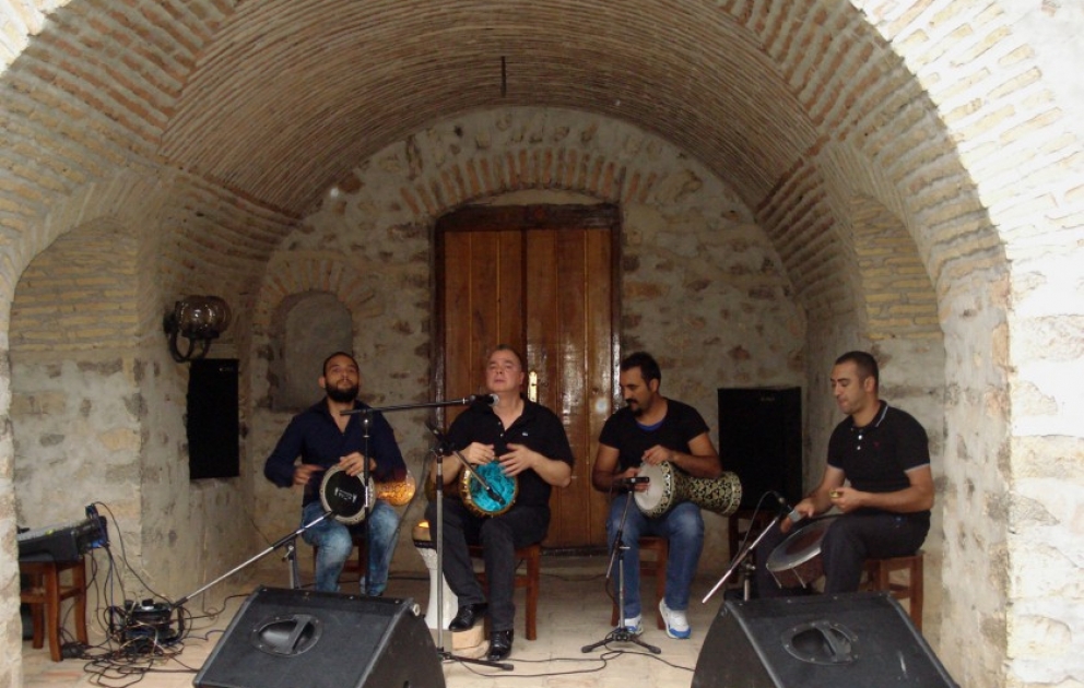 “Nağara-2015” festivalında sonuncu ustad dərsi “İstanbul Harem” qrupu tərəfindən təqdim olunub VİDEO