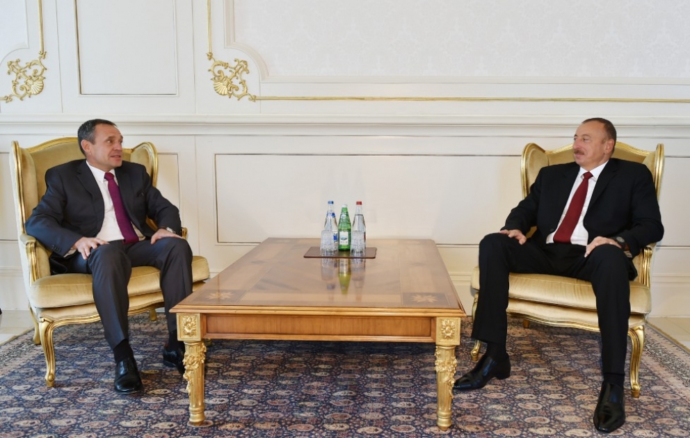 Президент Ильхам Алиев принял верительные грамоты новоназначенного посла Латвии в Азербайджане ВИДЕО