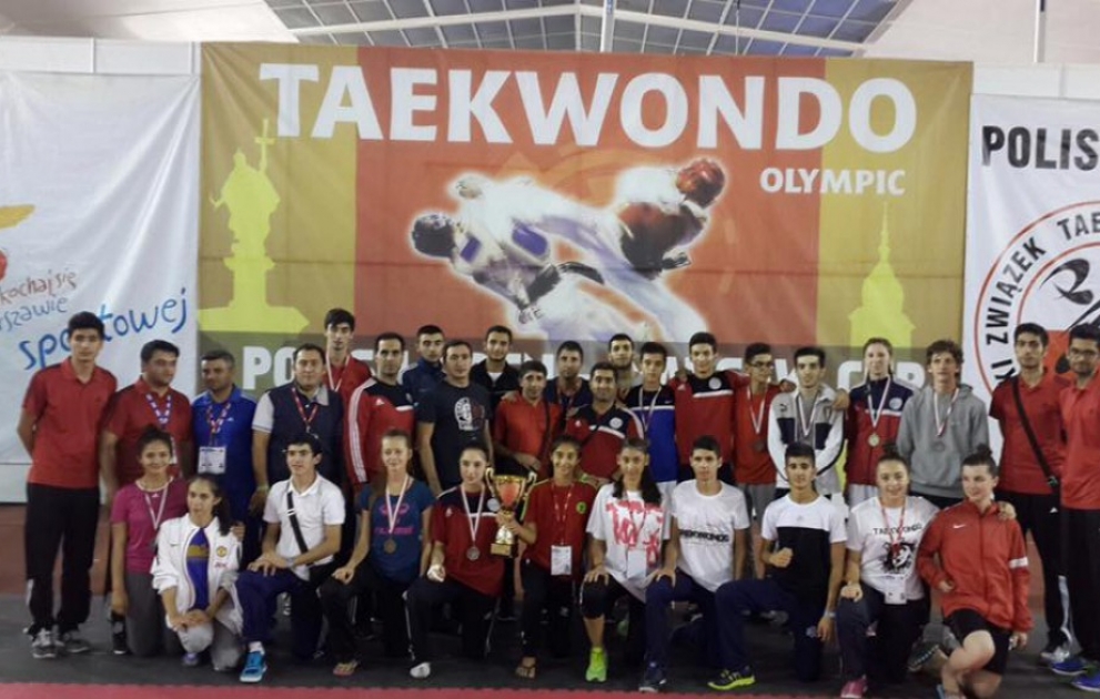 Aserbaidschanische Taekwondo-Sportler gewinnen im internationalen Turnier in Polen insgesamt 16 Medaillen VIDEO