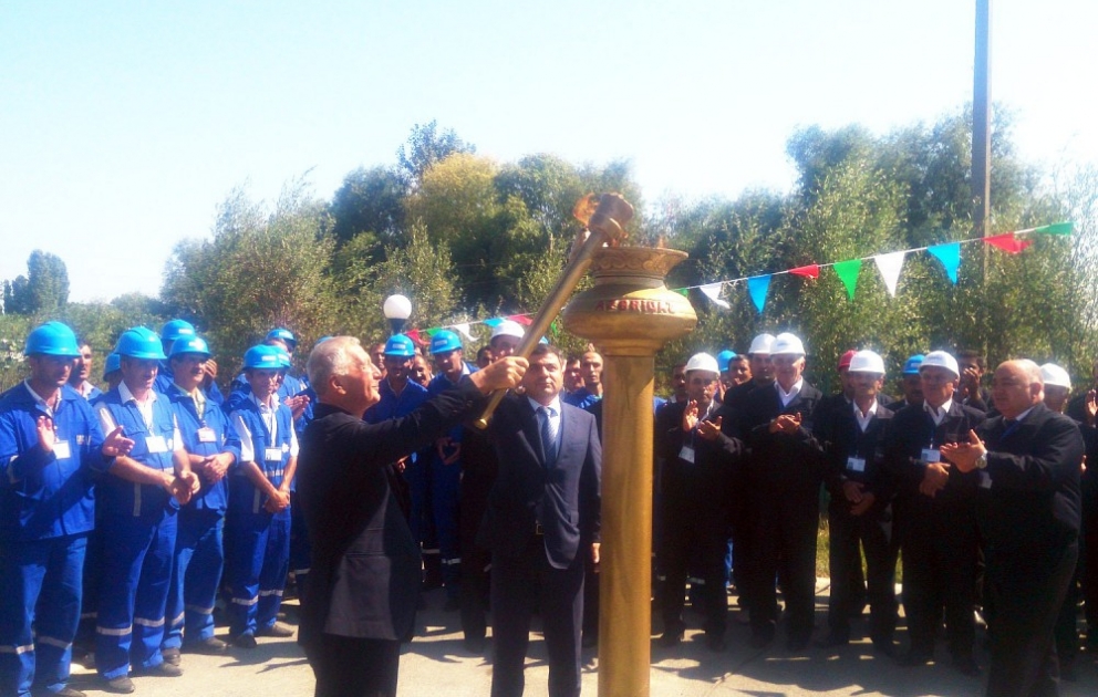 Xaçmaz rayonunun Hacılar kəndinə ilk dəfə təbii qaz verilib VİDEO