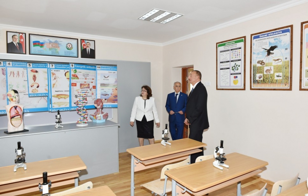 Mittelschule Nr.283 im Binagadi Rayon von Baku ist nach der Rekonstruktion wieder zur Nutzung übergeben VIDEO