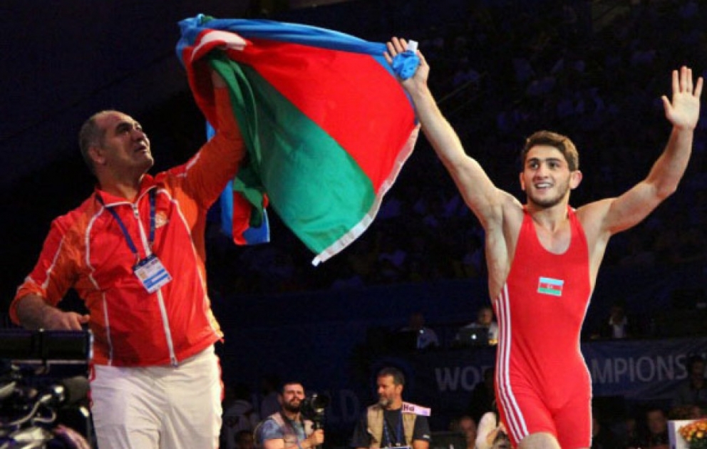 Le lutteur azerbaïdjanais Hadji Aliyev est double champion du monde VIDEO