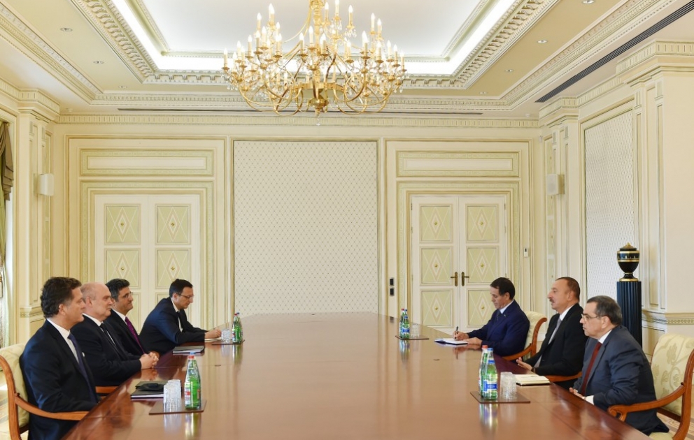 Le président Ilham Aliyev s'est entretenu avec le ministre turc des Affaires étrangères VIDEO