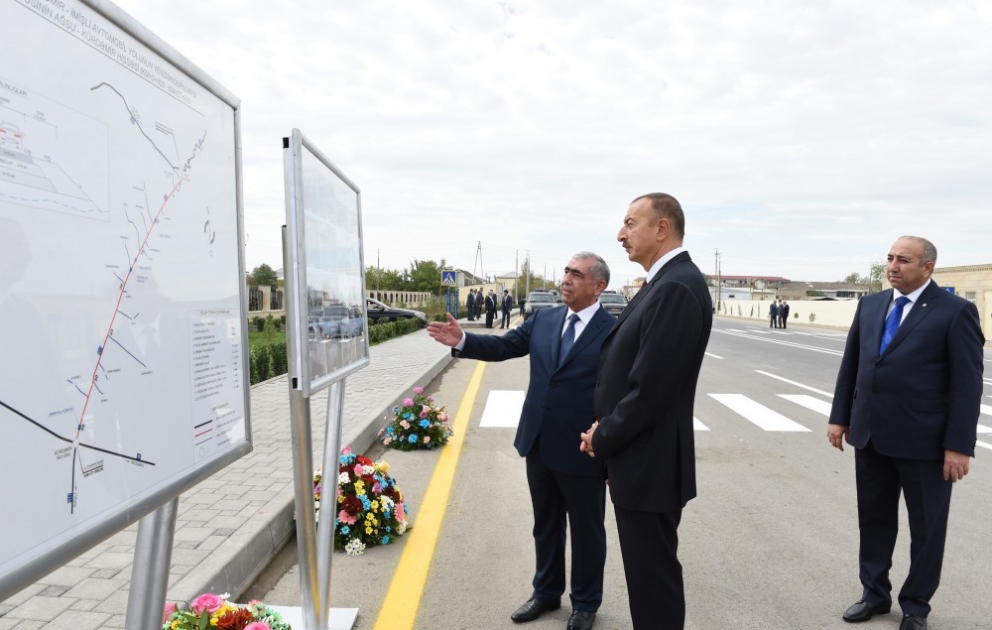 Präsident Ilham nimmt an der Eröffnung des Agsu-Kurdamir Abschnitts der Autobahn Agsu-Kurdamir-Imischli teil VIDEO