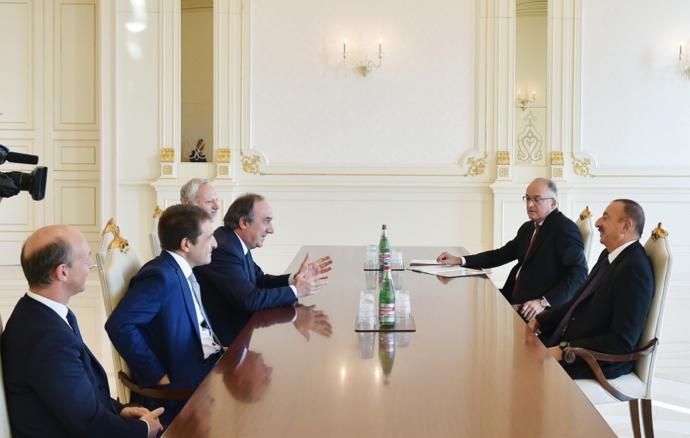 President Ilham Aliyev received a delegation led by the CEO of Italian Snam Company VIDEO