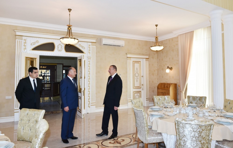 Le président Ilham Aliyev visite le Centre de loisirs «Fermier» à Oudjar VIDEO