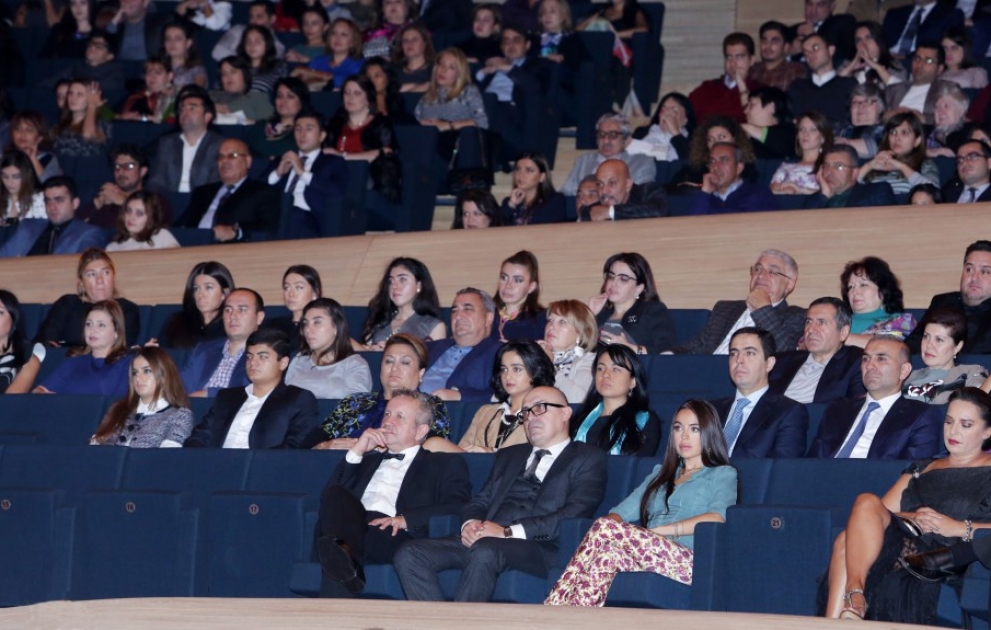 Présentation du film «Bakou, je t'aime» au Centre Heydar Aliyev VIDEO
