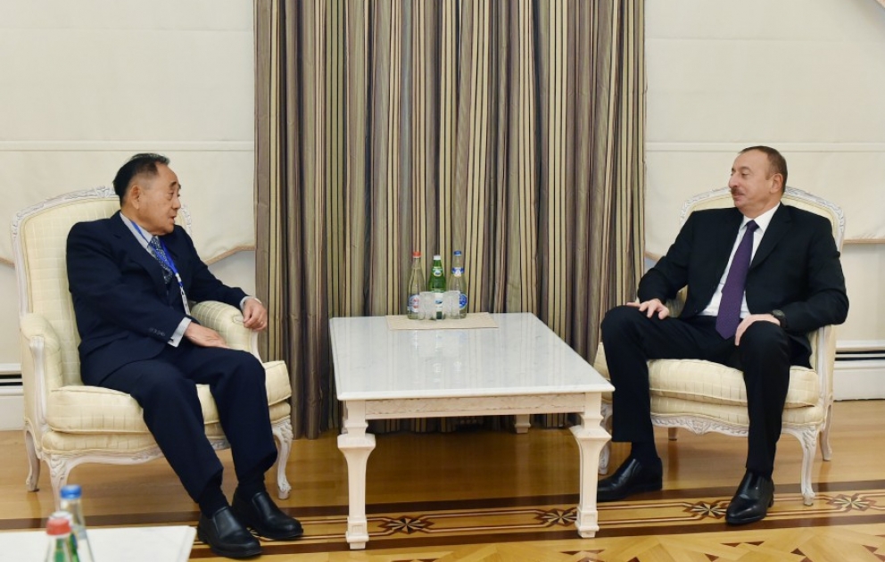 Präsident Ilham Aliyev hat die Ko-Vorsitzenden des Ständigen Ausschusses der Internationalen Konferenz der asiatischen Parteien empfangen VIDEO