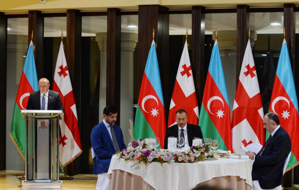 Official dinner reception was hosted on behalf of President of Georgia Giorgi Margvelashvili in honor of President Ilham Aliyev VIDEO