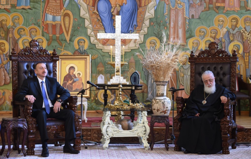 Treffen des aserbaidschanischen Präsidenten mit dem Patriarchen der Georgischen Orthodoxen Kirche VIDEO
