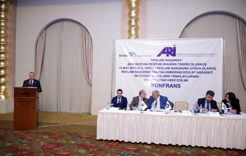 Bakıda reklam bazarının tənzimlənməsinə dair müzakirələr aparılıb VİDEO