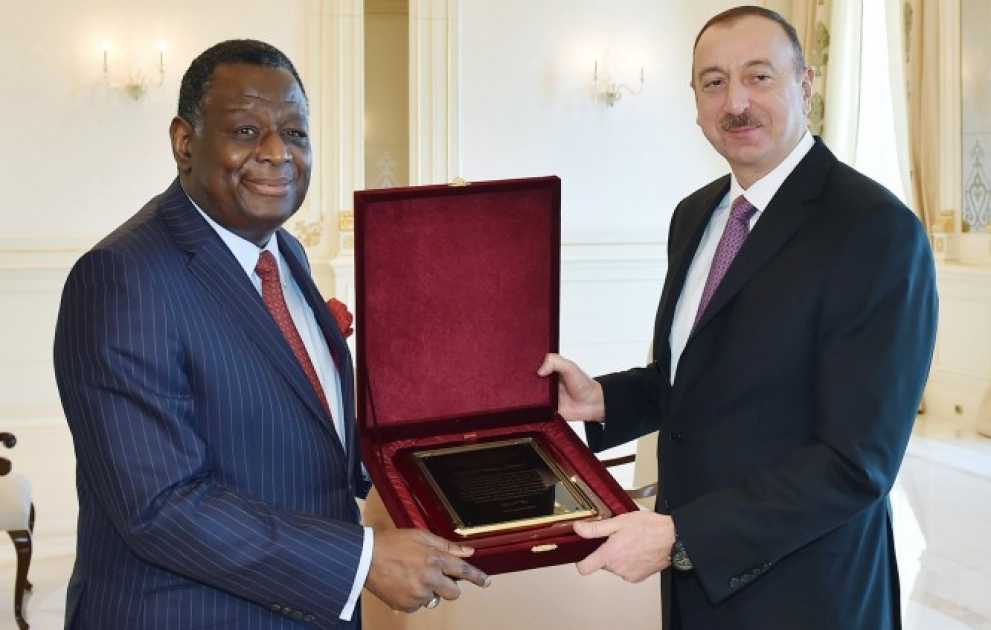 Un prix de l'UNFPA a été remis au président Ilham Aliyev VIDEO